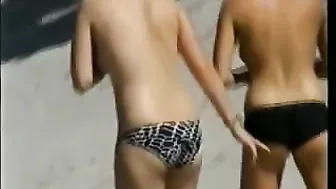 Voyeur On The Beach, Hot Topless Women!