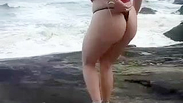 Big Butt Amateur Housewife On Beach Voyeur Clip