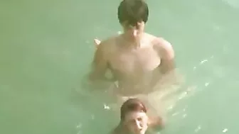 Secreto Sexo Voyeur Playa Pareja video filmado Follando en el agua