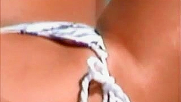 Filmato francese Riviera Beach ragazza calda bionda francese in Topless