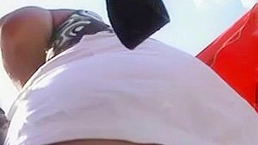 Sexy Voyeur Video Of Hot Chicks' Skirt-Spying,