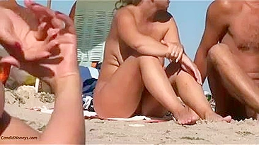 Spy Cam at the Beach Awesome Nude Shaved Pussy Filmed