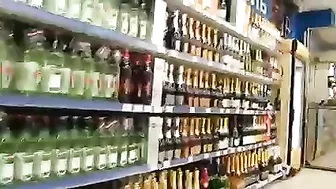 Shocking! Secretly Shoot White Stockings Upskirt Video In Public Supermarket!