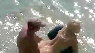 Coppia di spiaggia francese sesso Video catturati cazzo sulla fotocamera Voyeur