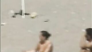 Naakt zonnen bij het Openbaar Beach