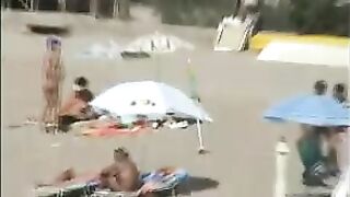 Naakt zonnen bij het Openbaar Beach