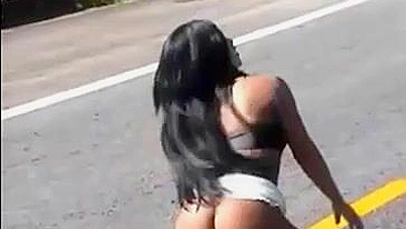 Sultry Amateur Girl's Steamy Road Flash Stuns!