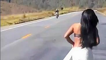 Sultry Amateur Girl's Steamy Road Flash Stuns!