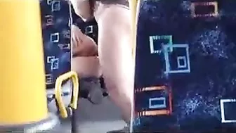 Voyeur Spionaggio Hidden cazzo coppia Busted Cam in Bus pubblico Voyeur Spionaggio Hidden cazzo coppia Busted Cam in Bus pubblico