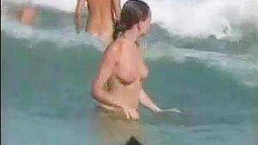 Secretly Filmed Voyeur On The Beach Watched Nude Girls Relaxing In The Sun