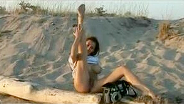 Amazing Naked Girl Filmed By Voyeur Camera, Her Topless Scene By Far!