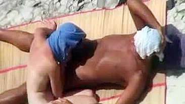 Scandalous Naked Couple Fucking On Public Beach