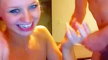 Secret Webcam Video Cute Blonde Girl Met Plezier met Bf