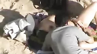 Exhibition Amateur Couple Fucking On Public Beach