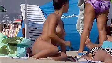 Admire Gorgeous Big Tits On The Beach