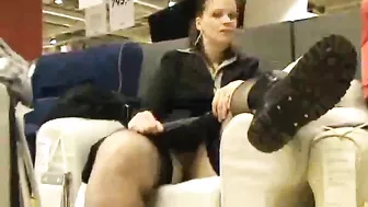 Sleazy Voyeur, Under The Table Camera Flashes Open Legs