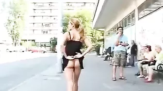 Voyeuristic Nude Hottie In Street Tape Is Artfully Captured On Video