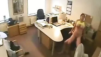 Secretary Fucked By Boss And Taped On Secret Camera