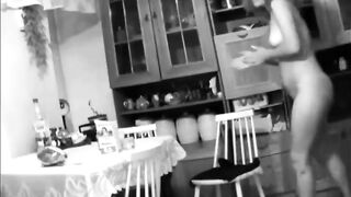 Secret Spy Camera Caught Girlfriend Nude In Kitchen