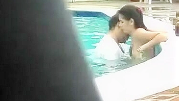 Live Sex Caught On Camera Couple Fucking In Pool