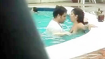 Live Sex Caught On Camera Couple Fucking In Pool