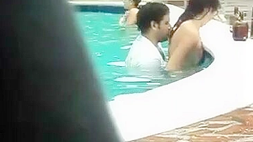 Live Sex Caught On Camera Couple Fucking In Pool