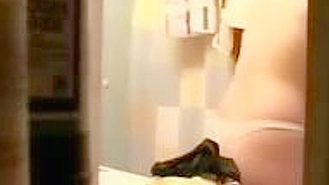 Naughty New Mom Secretly Filmed In Toilet!