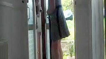 Shocking Voyeuristic Footage Of A Flashing Delivery Dude In A Homemade Clip