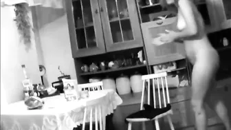 Sneaky Footage Of Nude Mom In Kitchen: