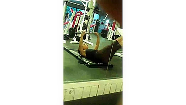 Hot Girl's Tight Pants Exposed At Gym Captured By Secret Camera