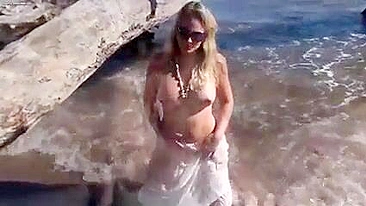 Topless Beach Woman's Natural Big Boobs, Voyeur Video