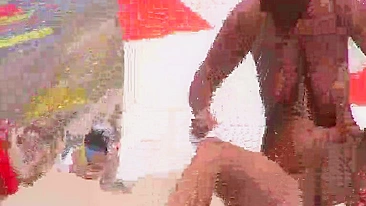 Voyeur Spy Camera Exhibionist Woman Nude at Beach