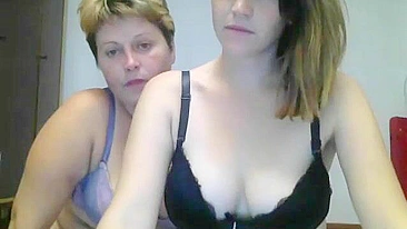 Slutty Mama and Dirty Daughter Get Their Freak On in Sapphic Delight!