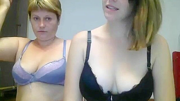 Slutty Mama and Dirty Daughter Get Their Freak On in Sapphic Delight!