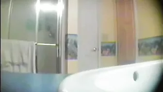 Spying ~ I'm gonna jerk off to that slut's naked body while she takes a bath!