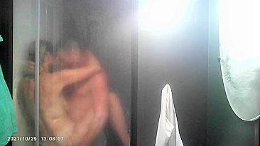 Sneaky Cam Caught Mom & Dad Fuckin Raw, Horny Milf Sucks Dick, Takes It Up The Ass