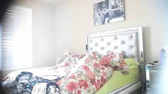 Caught my wife's secret (masturbation) - A hidden surprise behind the plaid blanket