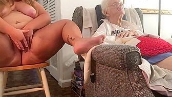 Kinky girl love to get off while masturbating next to her blind grandmother