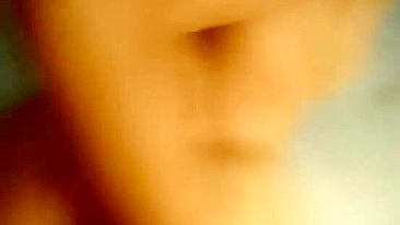 Home made movie showing a submissive lady who is ready to get gaped