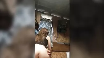 Nothing can stop this horny guy as he pounds her pussy in the garage