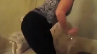 Hot bitch is going to showcase her backside and there will be fucking