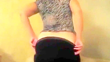 Hot bitch is going to showcase her backside and there will be fucking