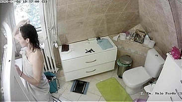 Daughter drilled deep by daddy as he prepares to stretch her out