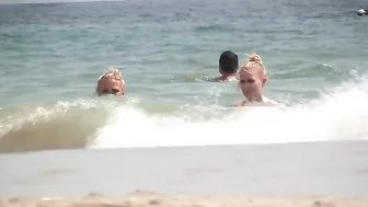 Sister vacation teasing with lots of amazing topless shots on the beach