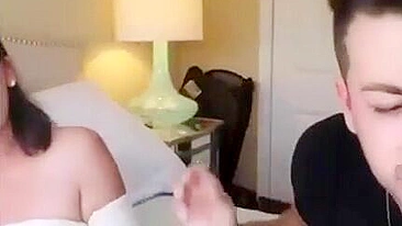 Farless siblings making out and getting all kinds of horny as well