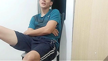 Horny girl fucks her brother and waves of pleasure wash over her