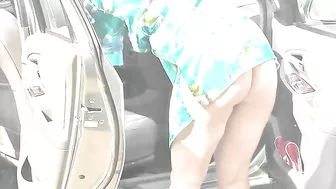 Perky booty momma showing off her juicy ass in a taboo spy cam video