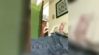 Dick flash from a kinky nephew who loves jerking off at every turn