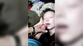 Sleeping sister is going to receive an unwanted facial, HILARIOUS