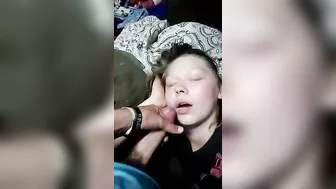 Sleeping sister is going to receive an unwanted facial, HILARIOUS